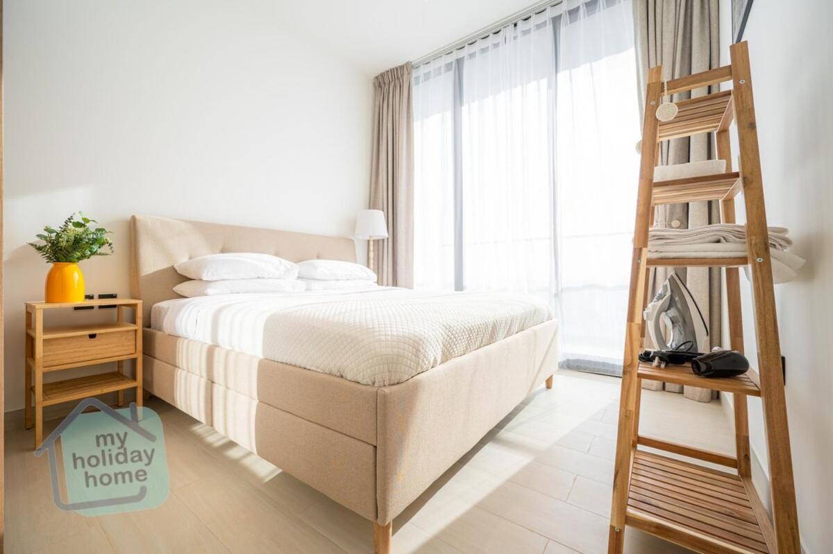 Brand New Fully Furnished Apartment *